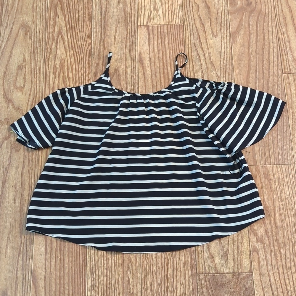 NWT French Connection black and white cold shoulder blouse, size small